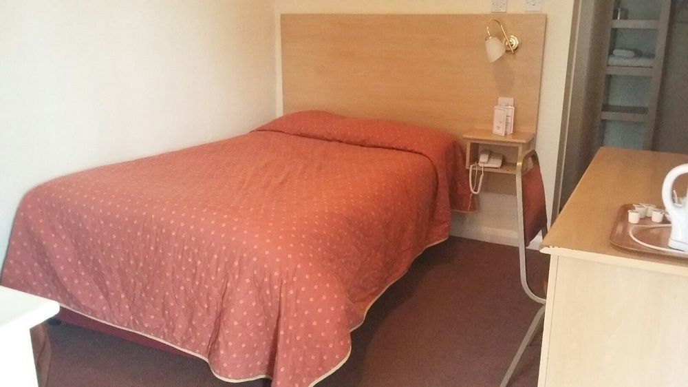 Borough Arms Hotel Newcastle-under-Lyme Extérieur photo